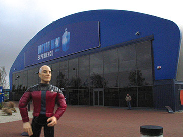 Jean Luc tries to find the rift